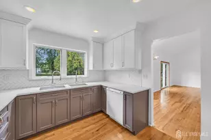 23 Barlow Rd, Edison, NJ 08817 - Photo 13