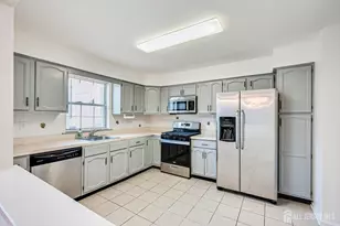 404 Maplecrest Rd, Edison, NJ 08820 - Photo 11