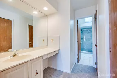 404 Maplecrest Road, Edison, NJ 08820 - Photo 19