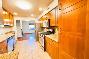 160 Thoreau Dr, Plainsboro Township, NJ 08536 - Photo 9