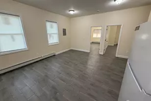 147 S Pine Ave, South Amboy, NJ 08879 - Photo 9