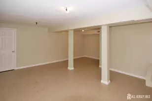 202 Hidden Village Dr, Perth Amboy, NJ 08861 - Photo 21