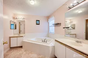 10 Guisborough Way, Edison, NJ 08820 - Photo 19