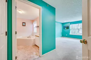 10 Guisborough Way, Edison, NJ 08820 - Photo 15