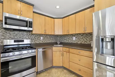 339 Constitution Circle, North Brunswick Township, NJ 08902 - Photo 3