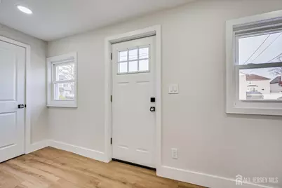 237 Mawbey Street, Woodbridge Township, NJ 07095 - Photo 13