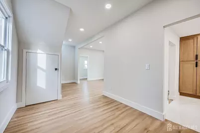 237 Mawbey Street, Woodbridge Township, NJ 07095 - Photo 11