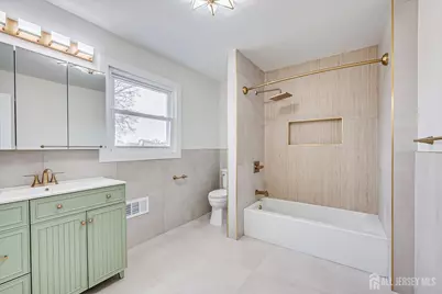 237 Mawbey Street, Woodbridge Township, NJ 07095 - Photo 23