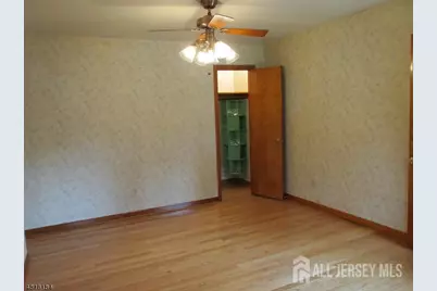 1818 W 4th Street W, Dunellen, NJ 08812 - Photo 3