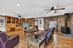 10 Barbara Pl, Sayreville, NJ 08872 - Photo 11