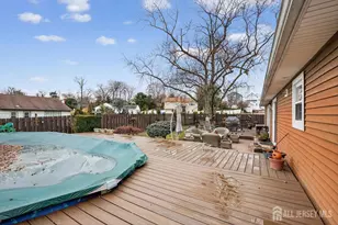 10 Barbara Pl, Sayreville, NJ 08872 - Photo 25