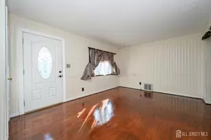 1 Ovington Ave, Edison, NJ 08817 - Photo 5