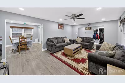 269 Rosewood Lane, Port Reading, NJ 07064 - Photo 5