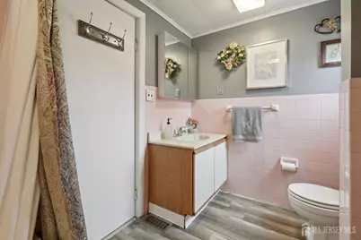 109 N 2nd Avenue, Highland Park, NJ 08904 - Photo 29