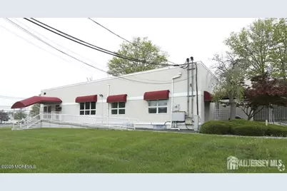 100 W Pond Road, Perth Amboy, NJ 08861 - Photo 21