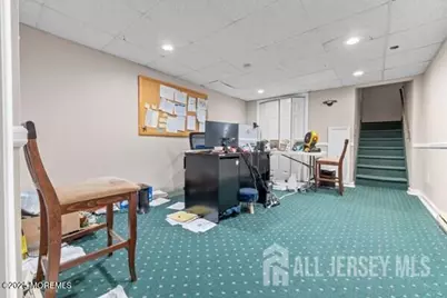 100 W Pond Road, Perth Amboy, NJ 08861 - Photo 7