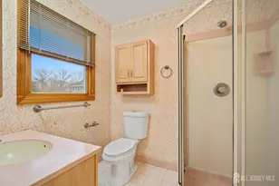 17 Brookside Ct, East Brunswick Township, NJ 08816 - Photo 13