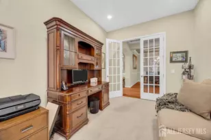 19 Torrey Pines Dr, Monroe Township, NJ 08831 - Photo 7