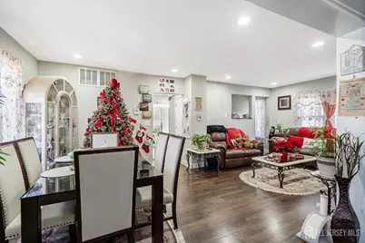396 Monmouth Street, East Windsor Township, NJ 08529 - Photo 5