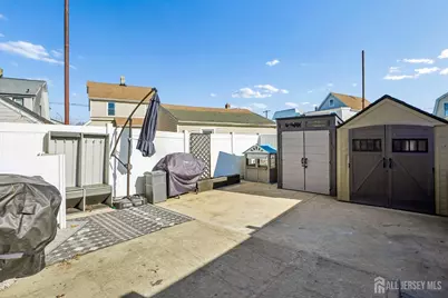60 Thornall Street, Carteret, NJ 07008 - Photo 19