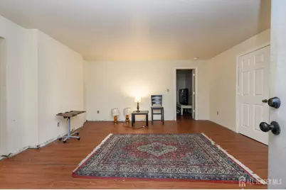 122 S Rosewell Avenue S, South Amboy, NJ 08879 - Photo 15