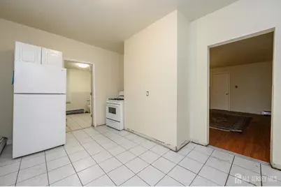 122 S Rosewell Avenue S, South Amboy, NJ 08879 - Photo 21