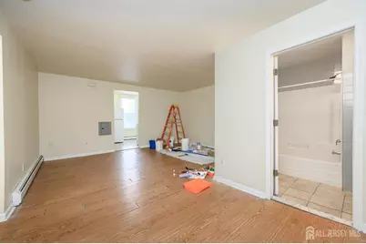 122 S Rosewell Avenue S, South Amboy, NJ 08879 - Photo 7