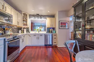 32 Springwood Ct, South Brunswick Township, NJ 08540 - Photo 13