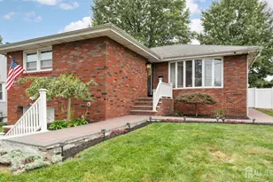 29 Cornell St, Avenel, NJ 07001 - Photo 7