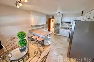 20 Gillen Dr, Sayreville, NJ 08859 - Photo 17