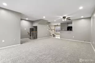 1707 Ridgeview Ct, Sayreville, NJ 08859 - Photo 3