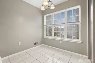 1707 Ridgeview Ct, Sayreville, NJ 08859 - Photo 9