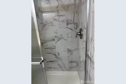 129 Albury Way, North Brunswick Township, NJ 08902 - Photo 5