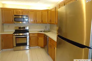 129 Albury Way, North Brunswick Township, NJ 08902 - Photo 29