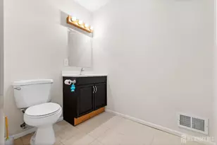 945 Lincoln Blvd, Middlesex, NJ 08846 - Photo 17