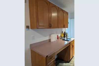 170 Montgomery Street, Piscataway Township, NJ 08854 - Photo 5