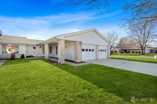 801 Pompton Rd, Monroe Township, NJ 08831 - Photo 3