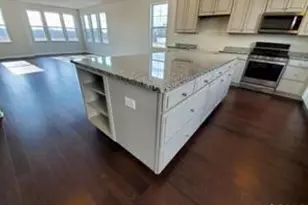 302 South Dr, North Brunswick Township, NJ 08902 - Photo 11