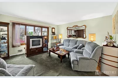 307 Sutton Street, Perth Amboy, NJ 08861 - Photo 17