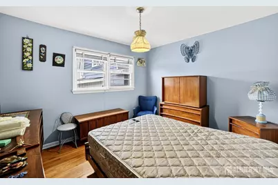 307 Sutton Street, Perth Amboy, NJ 08861 - Photo 11