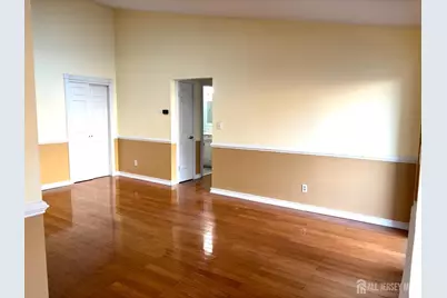 98 Keystone Court, Edison, NJ 08817 - Photo 3