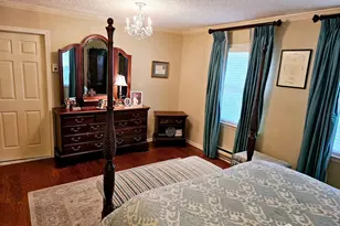 663 Yorktown Ln, Monroe Township, NJ 08831 - Photo 9