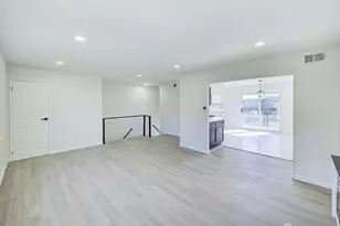 18 Judson St, Edison, NJ 08837 - Photo 7