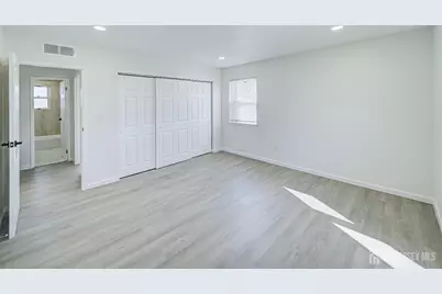 18 Judson Street #22B, Edison, NJ 08837 - Photo 17