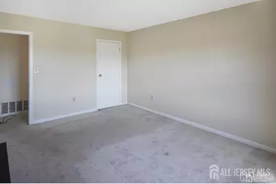 1220 N Oaks Boulevard N, North Brunswick Township, NJ 08902 - Photo 9