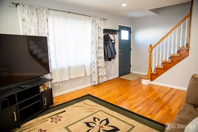 13 Eberly Place, Fords, NJ 08863 - Photo 3