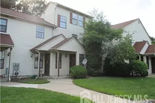 1406 Woodbridge Commons Way, Iselin, NJ 08830 - Photo 1