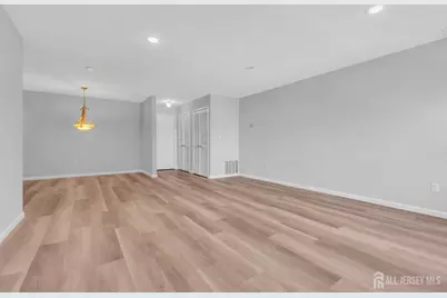 213 Main Street #17, Keansburg, NJ 07747 - Photo 7