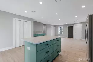 20 Louis Ave, Middlesex, NJ 08846 - Photo 5