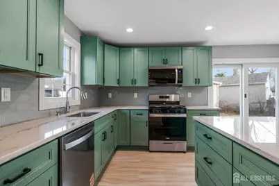 20 Louis Avenue, Middlesex, NJ 08846 - Photo 7